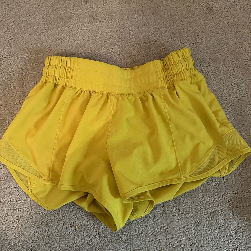 Yellow Lululemon Hotty Hots 2.5”